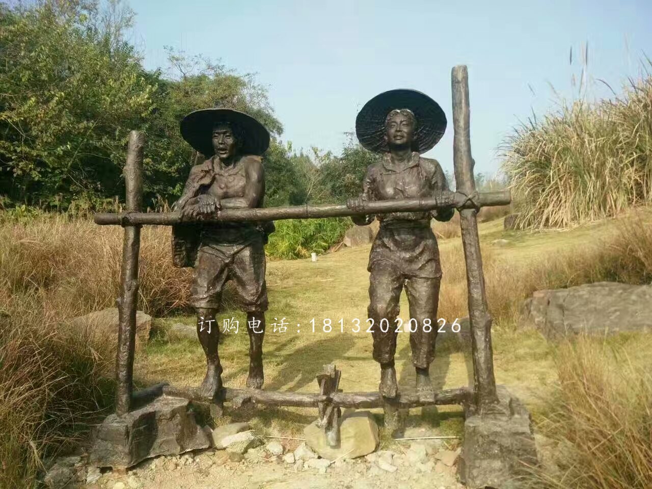 干農(nóng)活人物雕塑，公園人物銅雕