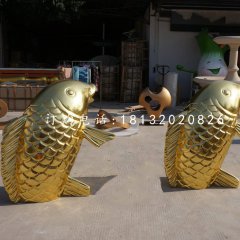 金色鯉魚雕塑，玻璃鋼仿真動(dòng)物