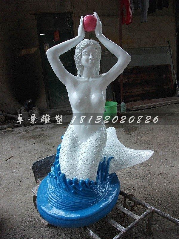 仿真美人魚(yú)雕塑玻璃鋼卡通雕塑.jpg