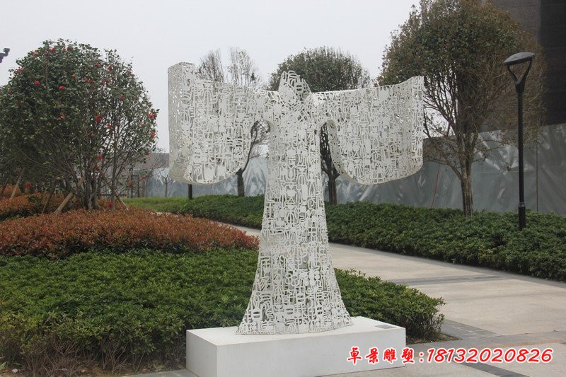 不銹鋼抽象古代服裝雕塑 公園景觀雕塑